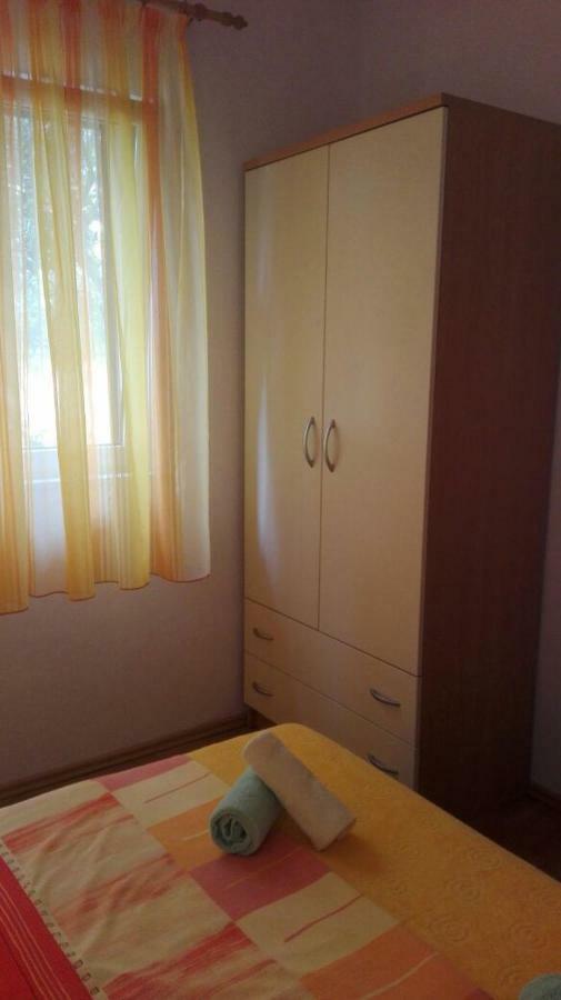 Apartment Peris Sevid Exterior photo
